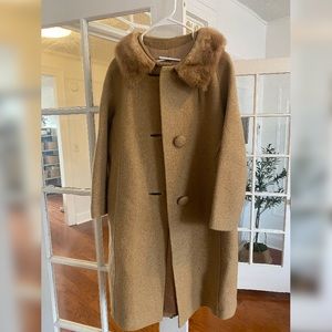 Vintage wool coat with fur collar